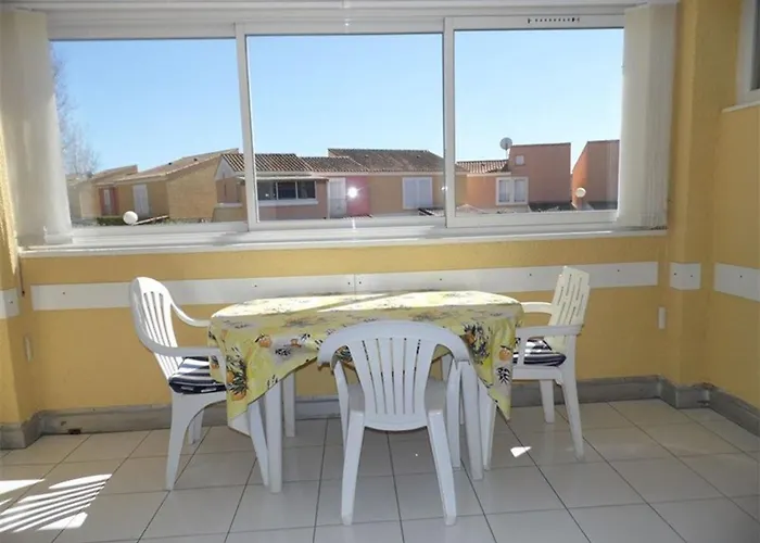 2 Pièces Avec Piscine Et Parking - Fr-1-326-478 * Marseillan (Herault)
